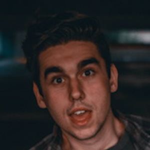 D.B. RICAPITO, 28 (流行歌手)