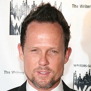 Dean Winters image 7