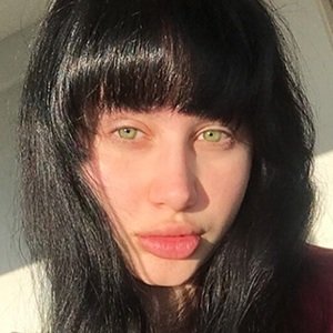 Deanna Dellia, 30 (模特)