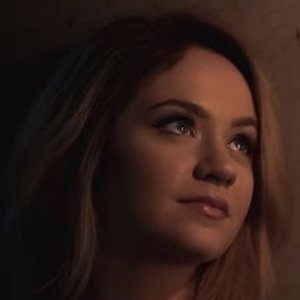 Deanna James image 7