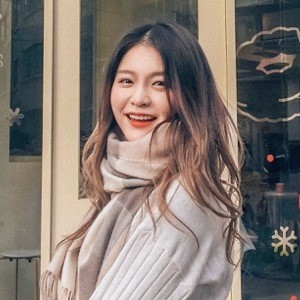 DearNessie, 29 (YouTube明星)