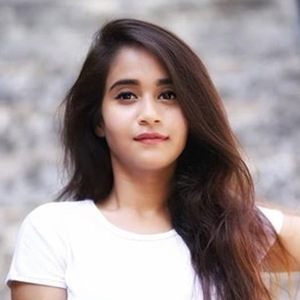 Deepthi Sunaina image 3