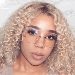 Deja Monae, 29 (YouTube明星)