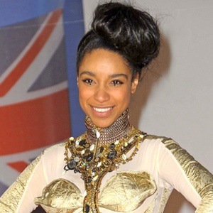 Delilah, 35 (Pop Singer)