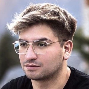 Delpiero Salazar, 29 (YouTube Star)