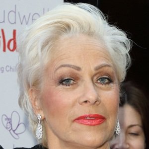 Denise Welch, 67 (肥皂劇女演員)