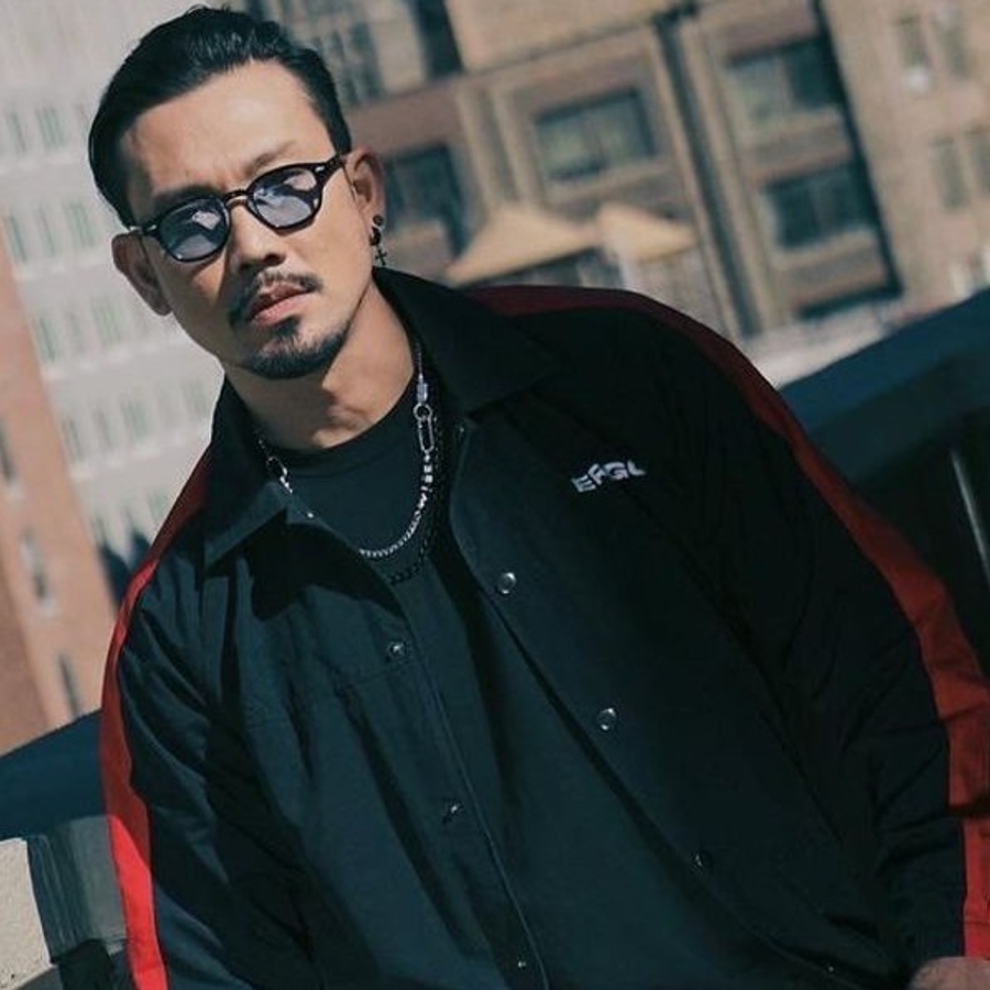 Denny Sumargo, 42 (Ator de TV)