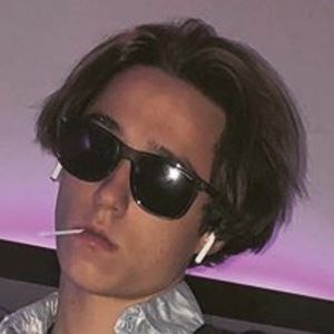 Dennyboiy, 22 (TikTok明星)