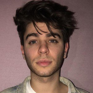 Derek Couture, 29 (YouNow Star)