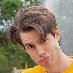 Derek Van Schaik image 3