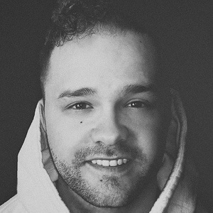 Des Sokalski, 31 (YouTube Star)