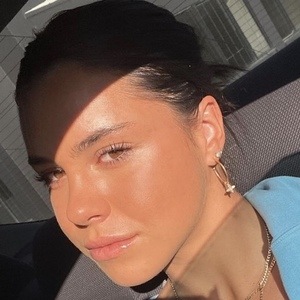 Desi Johnson image 3