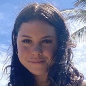 Desi Johnson image 4