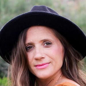 Desiree Fortin image 9