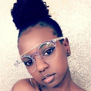 Destiny Cyprian, 28 (YouTube明星)