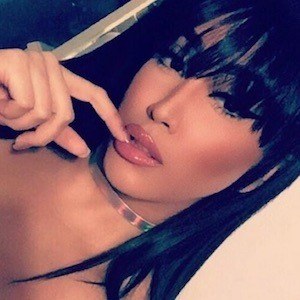 DevilWearsLoubs image 4