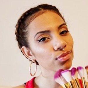 Dia Michelle image 4