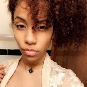 Dia Michelle image 8