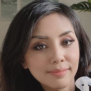 Diah Mastura, 44 (Blogger)