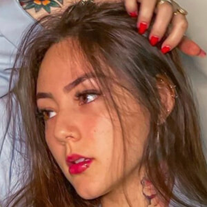 Diana Correa, 23 (DJ)