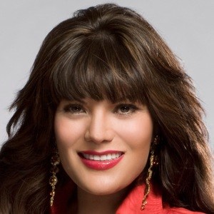 Diana Reyes, 45 (Chanteur de musique du monde)