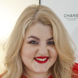 Diana Suvorova, 46 (YouTube Star)