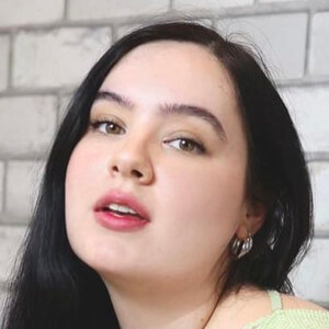 Diana Valverde, 26 (Instagram明星)