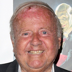 Dick Van Patten (1928 - 2015) (电视演员)