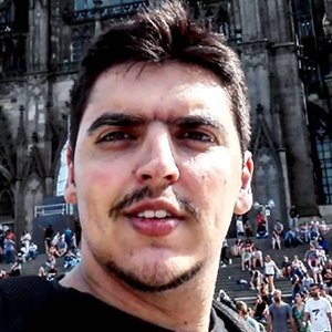 Diogo Alexandre, 35 (YouTube Star)