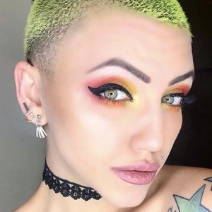 divinityray, 32 (造型师)