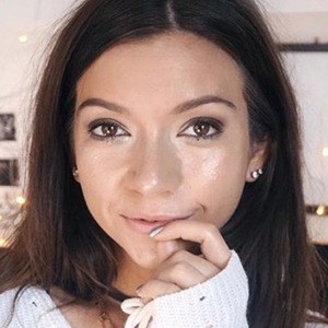 DizzyBrunette3 image 4