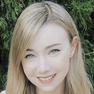 DizzyKitten, 33 (Estrella de Twitch)