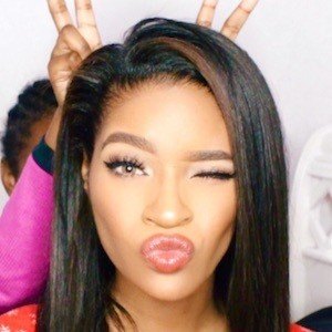 Doeneseya Bates, 32 (YouTube Star)