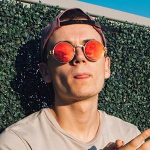 Dom Zeglaitis, 30 (Звезда Youtube)