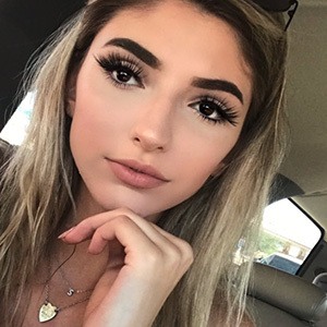 Domo, 28 (Twitter Star)