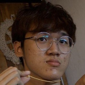 Dong ASMR, 25 (Star di YouTube)