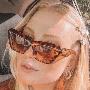 Doris Baumer, 27 (YouTube Star)