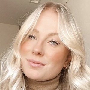 Doris Baumer, 27 (Звезда Youtube)