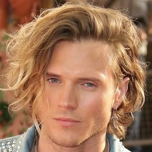 Dougie Poynter image 5