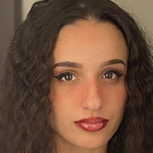 Dounya Zayer, 26 (Instagram Star)