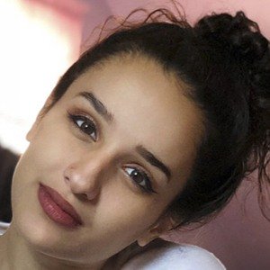 Dounya Zayer, 26 (Instagram Star)