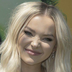 Dove Cameron, 29 (Attrice TV)