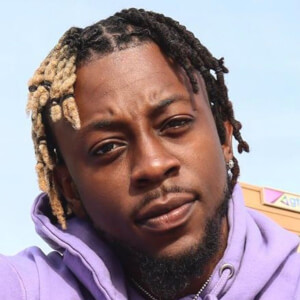 DQ4EQuis, 33 (Instagram Star)