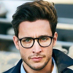 Dr Mike, 35 (Estrella de YouTube)