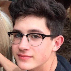 Drew Phillips, 27 (YouTube明星)
