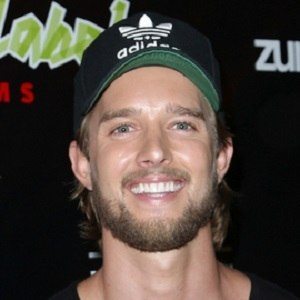 Drew Van Acker image 3