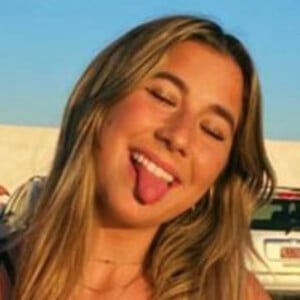 Duh.laneyyy, 24 (TikTok Star)