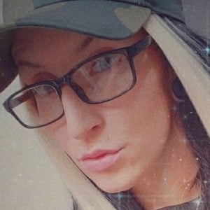 DumpsterDivingMama, 36 (TikTok Star)