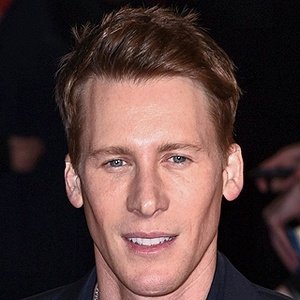 Dustin Lance Black, 51 (編劇)