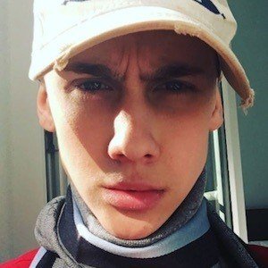 Dutchtuber, 26 (YouTube Star)